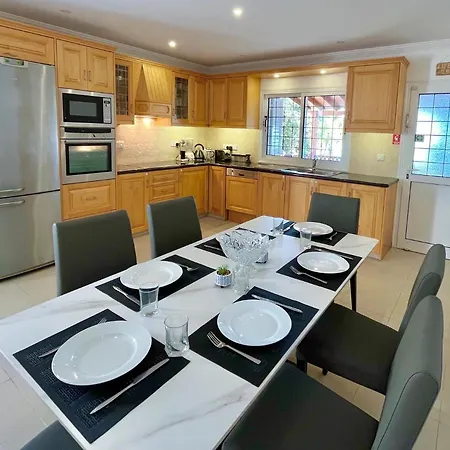 فيلة Dream Beachfront ليماسول