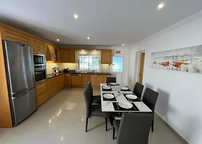 Vila Dream Beachfront *