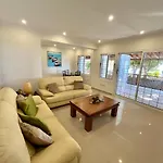 Villa Dream Beachfront *